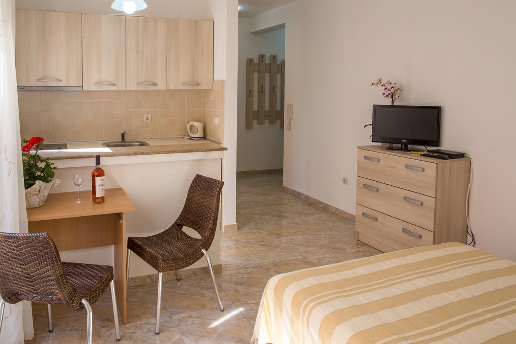 Apartments Lumiere Рафаїловичі Екстер'єр фото