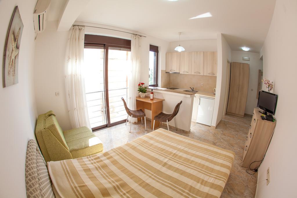 Apartments Lumiere Рафаїловичі Екстер'єр фото